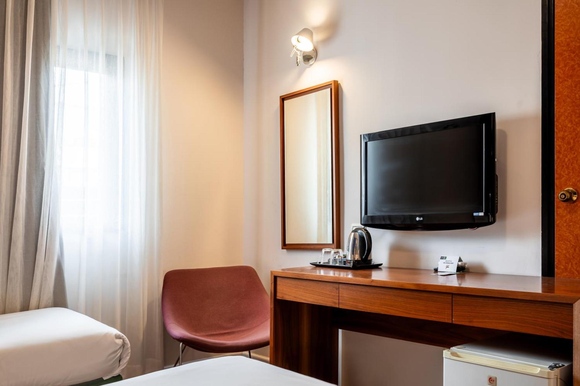 Jacob Tiberias Hotell Exteriör bild